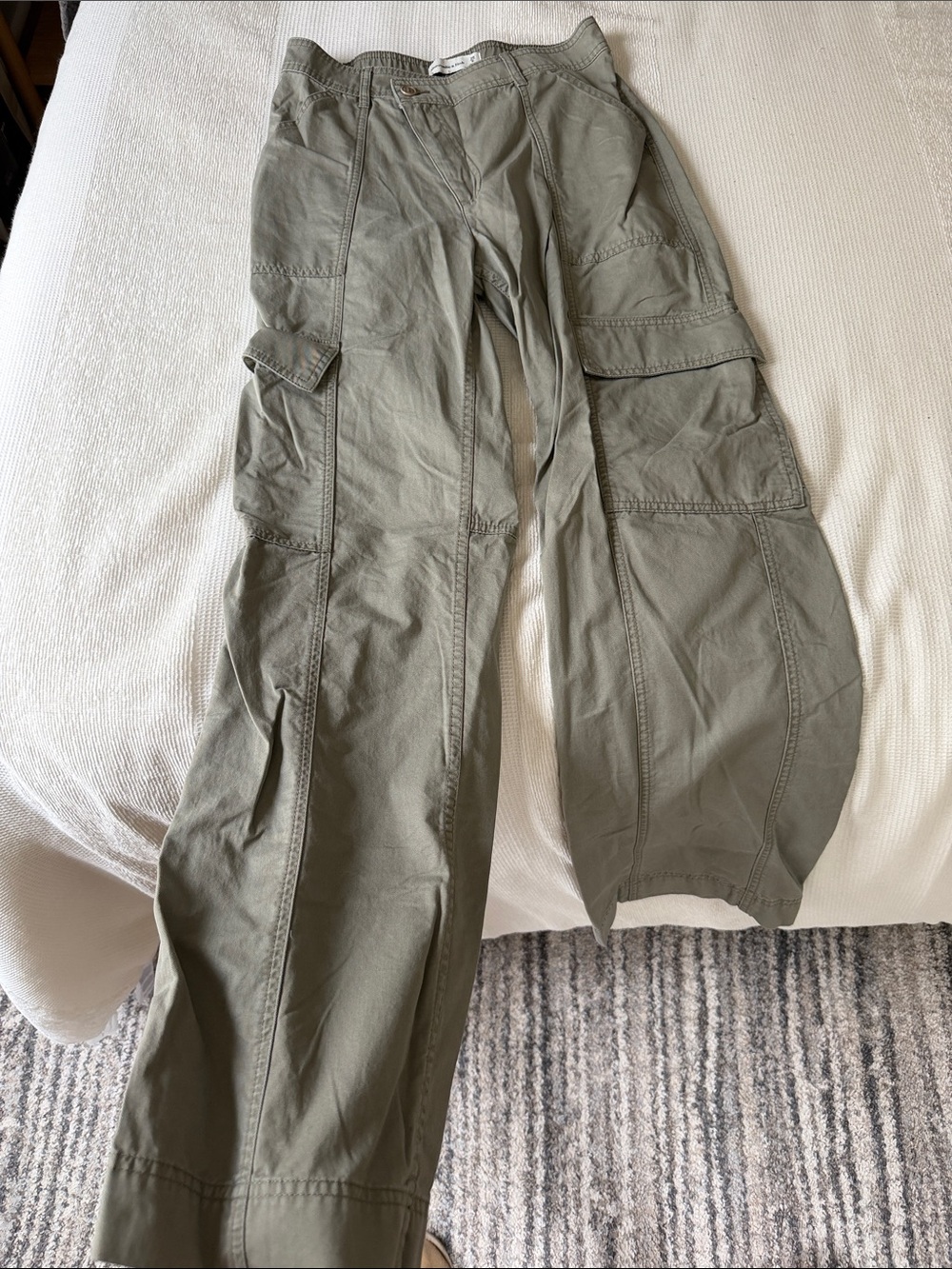 Abercrombie Women’s Green High rise Cargo Pants